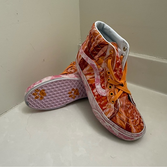 Vans High-Top Sneakers with Orange and Pink Pattern Womens 7.5 Mens 6 - Picture 2 of 6